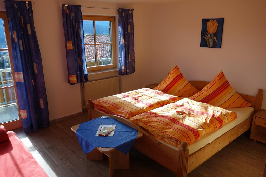 Landhaus Suntheim แวร์ทอัค ภายนอก รูปภาพ
